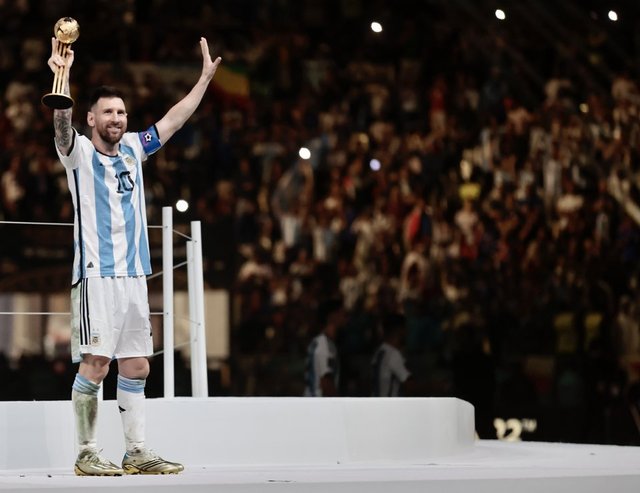 Lionel Messi'nin rekor kıran Instagram fotoğrafındaki Dünya Kupası sahte çıktı! - Spor haberleri