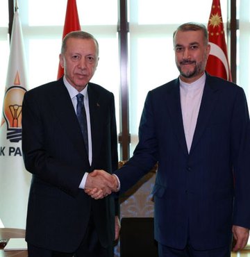 Cumhurbaşkanı Erdoğan, İran Dışişleri Bakanı Hüseyin Emir Abdullahiyan ve Dışişleri Bakanı Çavuşoğlu ile görüştü.