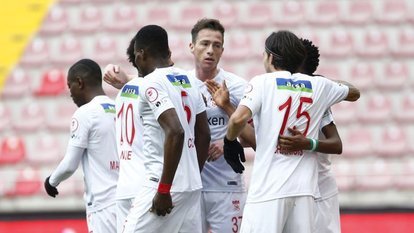 Sivasspor 3 golle turladı