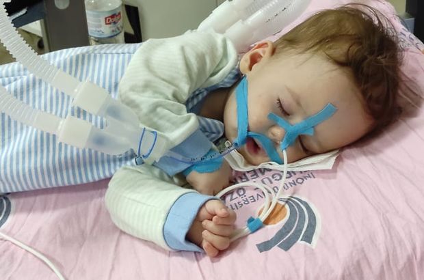 Safa bebek hem SMA hem de zamanla yarışıyor