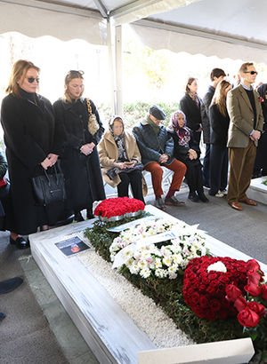 Mustafa Koç mezarı başında anıldı