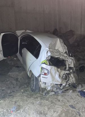 Adana’da kontrolden çıkan otomobil Çakıt Çayı'na uçtu: 1 ölü, 2 yaralı