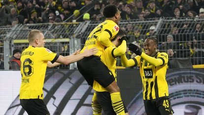 7 gollü maçı Dortmund kazandı!