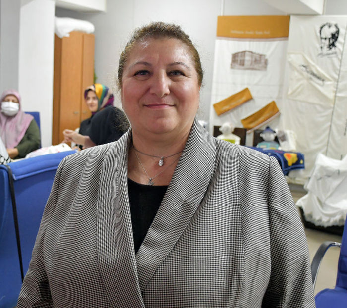 Kooperatif üyesi ve kurs eğitmeni Dilek Kalmi