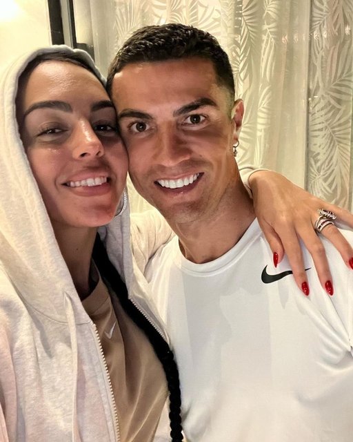 Cristiano Ronaldo'nun sevgilisi rüzgar gibi geçti! Georgina Rodríguez Arabistan'ı salladı!