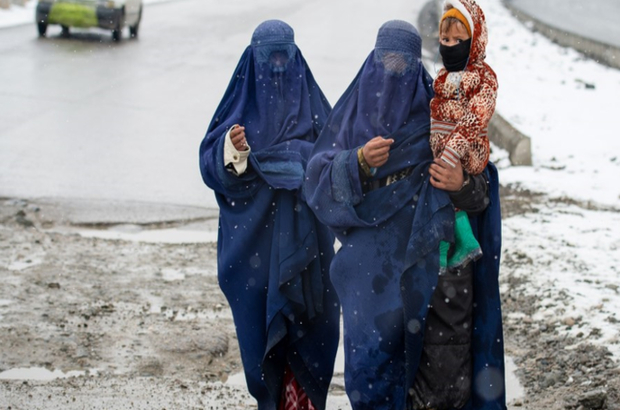 Afganistan'da kadınlar: "Nefes alamıyor gibi hissediyorum"