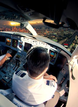 Dünyada pilot, Türkiye'de oyuncu olmak isteniyor! İşte ülke ülke en çok hayali kurulan meslekler