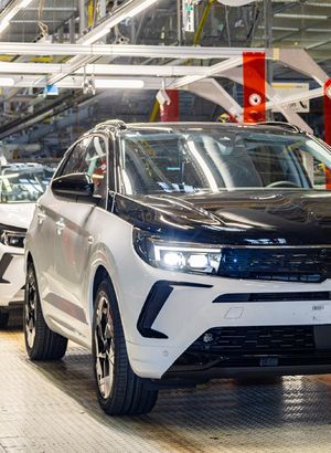 Opel Türkiye Genel Müdürü Özocak: 'Çip krizi bizim için bitti'