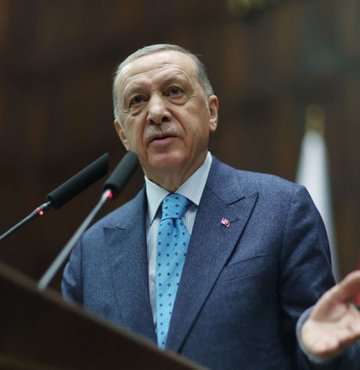 Cumhurbaşkanı Erdoğan AK Parti Grup toplantısında "Finlandiya konusunda bakışımız olumludur" dedi İsveç için ise "İsveç boşuna uğraşma" diye ekledi.