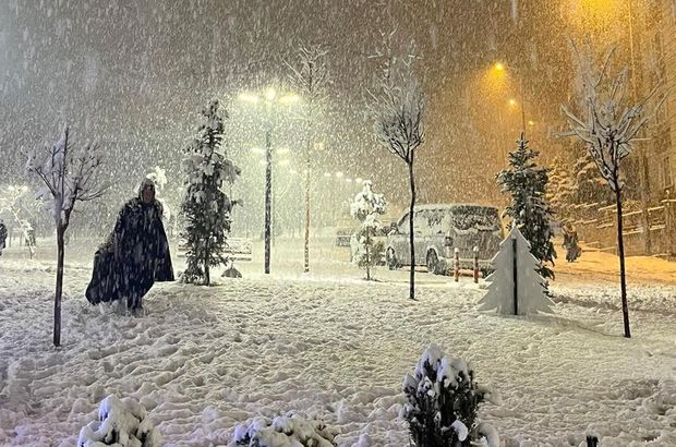 Malatya Turgut Özal Üniversitesi'nde sınavlara kar engeli