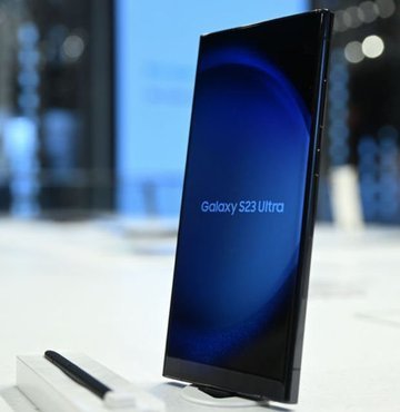 Samsung, amiral gemisi serisi olan yeni akıllı telefonu Galaxy S23