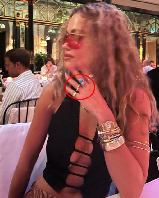 Rita Ora, Taika Waititi ile gizlice evlendiğini açıkladı - Magazin haberleri