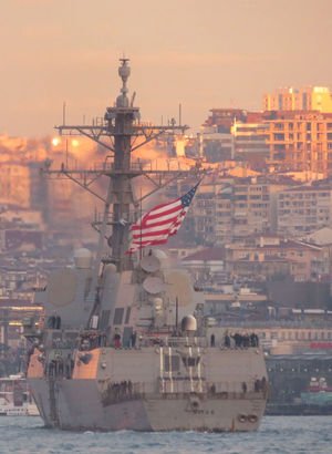 ABD savaş gemisi USS Nitze İstanbul Boğazı'nda - Öne çıkan haberler