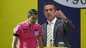 Son dakika haberi Fenerbahçe Başkanı Ali Koç'tan Ali Palabıyık tepkisi: "Bir daha stadımıza giremez!"