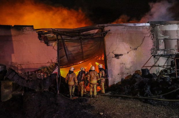 Çatalca'da fabrikada yangın çıktı