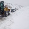 Siirt'te karda mahsur kalan 40 kişi kurtarıldı