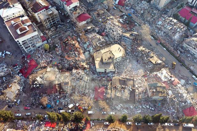 Depremden önce ve depremden sonra Kahramanmaraş Trabzon Caddesi - Deprem Haberleri