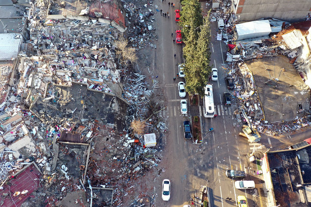 Depremden önce ve depremden sonra Kahramanmaraş Trabzon Caddesi - Deprem Haberleri