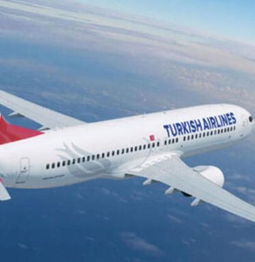 Türk Hava Yolları (THY) deprem bölgesi dönüş seferlerini ücretsiz olarak vatandaşlarımızın kullanımına açtığını duyurdu. THY Basın Müşaviri Yahya Üstün konuyla ilgili olarak sosyal medya Twitter hesabından yaptığı açıklamada, "Deprem bölgesi dönüş seferleri ücretsiz olarak vatandaşlarımızın kullanımına açılmıştır." dedi