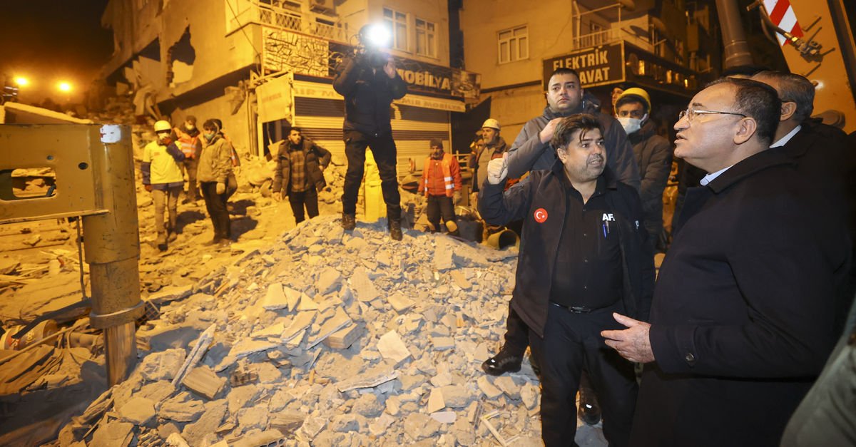 Son dakika: Bakan Bozdağ: Adli tahkikatlar başlatılmıştır