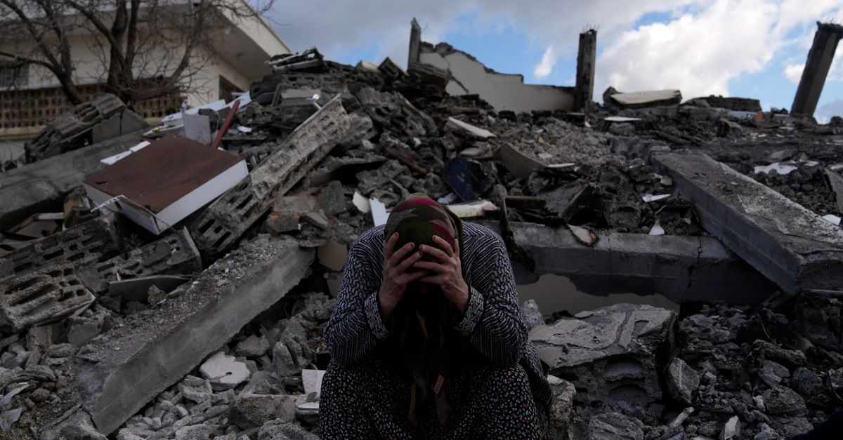 Depremde ölenlerin isimleri ve kimlikleri belli oldu mu?