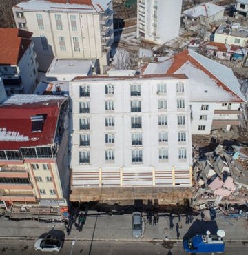 Asrın felaketi olarak nitelenen Kahramanmaraş merkezli depremlerden etkilenen Adıyaman