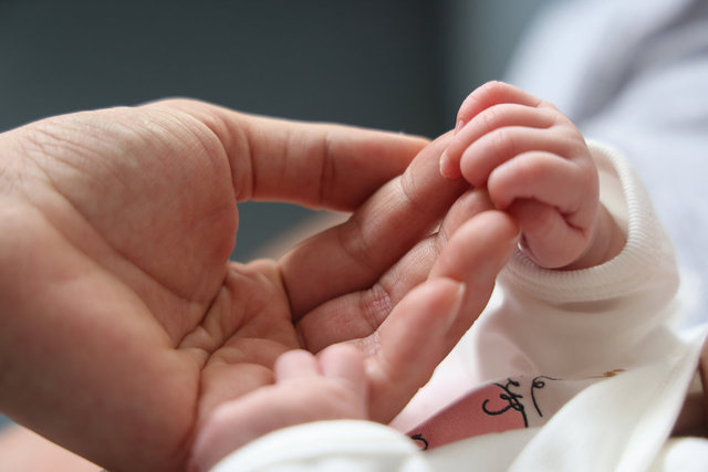 Depremzede çocuklara koruyucu aile nasıl olunur, şartlar ne? E-Devlet evlat edinme başvuru ekranı