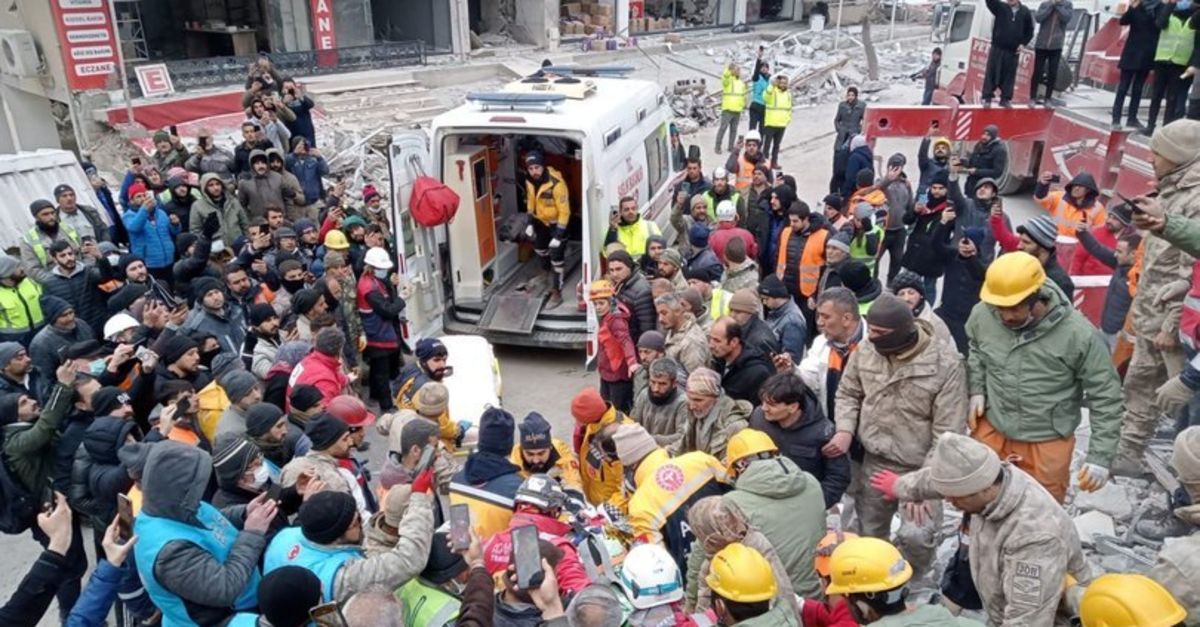 Depremde ölenlerin isimleri açıklandı mı?