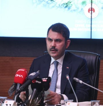 Çevre, Şehircilik ve İklim Değişikliği Bakanı Murat Kurum, deprem bölgesindeki hasarlı binalar hakkında açıklama yaptı. Kurum, "3 milyon 9 bin 563 bağımsız bölüm, 684 bin bina incelenmiştir. 84 bin 726 bina yıkık, acil yıkılacak ve ağır hasarlı olarak tespit edilmiştir" ifadelerini kullandı 