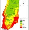 Kahramanmaraş merkezli 7,7 ve 7,6 şiddetindeki peş peşe gerçekleşen depremler Gaziantep, Malatya, Diyarbakır, Kilis, Şanlıurfa, Adıyaman, Hatay, Osmaniye, Adana ve Elazığ olmak üzere 11 ilde ağır hasara ve can kayıplarına neden oldu. Depremin bilançosu ağır olurken uzman isimler fay hattında bulunan iller, ilçeler ve diri fay hatları hakkında açıklamalarda bulunuyor. Büyük yıkıma neden olan ve tüm ülkeyi yasa boğan depremin ardından gözler diğer illerde olası risklere çevrildi. Uzmanlar 30 yıl içinde olması gereken İstanbul depremine işaret ederken vatandaşlar kendi ilçelerinin deprem risk haritasını araştırmaya başladı. İstanbul Büyükşehir Belediyesi, Kandilli Rasathanesi ve Deprem Araştırma Enstitüsü işbirliği ile 39 ilçe için olası depremde risk tahminleri kitapçığı hazırladı. Bu ilçeler arasında en çok merak edilenlerden biri de İstanbul Avrupa Yakası ilçesi Zeytinburnu deprem risk haritası oldu. Peki, Zeytinburnu deprem bölgesi mi, fay hattı geçiyor mu? İBB Zeytinburnu olası deprem riski raporu sorgulama bilgileri...