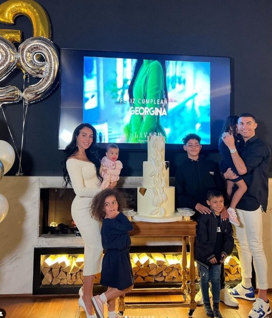 Ronaldo'ya 250 bin sterlinlik otel faturası - spor haberleri