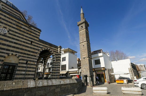 Diyarbakır'da 606 tescilli yapıdan 4'ü ağır hasarlı