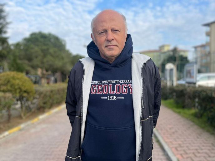 İstanbul Üniversitesi Cerrahpaşa Jeoloji Mühendisliği Bölüm Başkanı Prof. Dr. Hüseyin Öztürk.