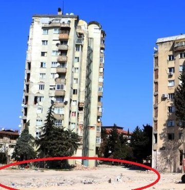Karbon fiberle güçlendirilen blok ayakta kaldı, diğeri yıkıldı