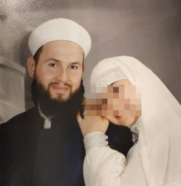 Mahkeme heyeti, kamuoyunda infial uyandıran 6 yaşındaki gelin davasında sanıklar Kadir İstekli, baba Yusuf Ziya Gümüşel