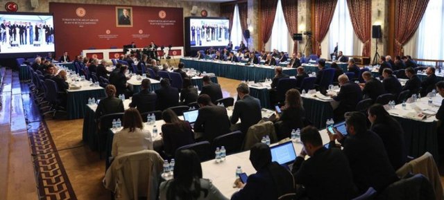 EYT SON DAKİKA HABERİ: Görüşmeler başladı, EYT için gözler Meclis'te! EYT çıktı mı, ne zaman çıkacak, şartları neler ve kapsamı nedir?