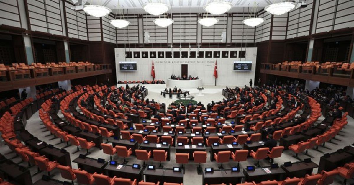EYT yasası Meclis’ten geçti!