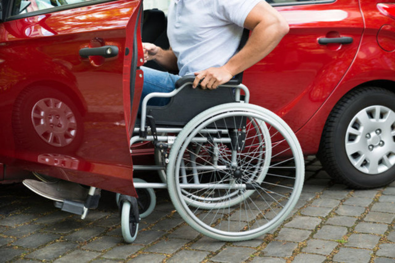SIFIR ENGELLİ ARAÇ FİYATLARI 2023: ÖTV muafiyeti ne kadar? Engelli araç limiti ne kadar? ÖTV muafiyeti ile sıfır engelli araç fiyatları ne kadar oldu? Engelli ÖTV indirim hesaplama!