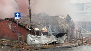 İstanbul Şişli'de bir gecekonduda patlama sonrası yangın çıktı! - Haberler