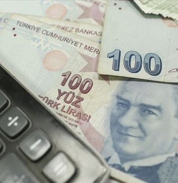 Emeklilikte Yaşa Takılanlar (EYT) Resmi Gazete’de yayımlanarak geçtiğimiz günlerde yürürlüğe girdi. Böylelikle EYT yasasının şartları ve kapsamı belli olurken, prim borcu olanlar nasıl emekli olacak sorusu gündeme geldi. Sigorta başlangıcını 8 Eylül 1999 önce olan vatandaşlar, yaş sınırı olmaksızın diğer emeklilik şartlarını tamamlayarak emekli olabilecekler. İşte SSK, Bağ Kur, Emekli Sandığı ile EYT eksik prim gün sayısı tamamlama, toplu ödemeye ilişkin tüm merak edilen soruların yanıtı...
