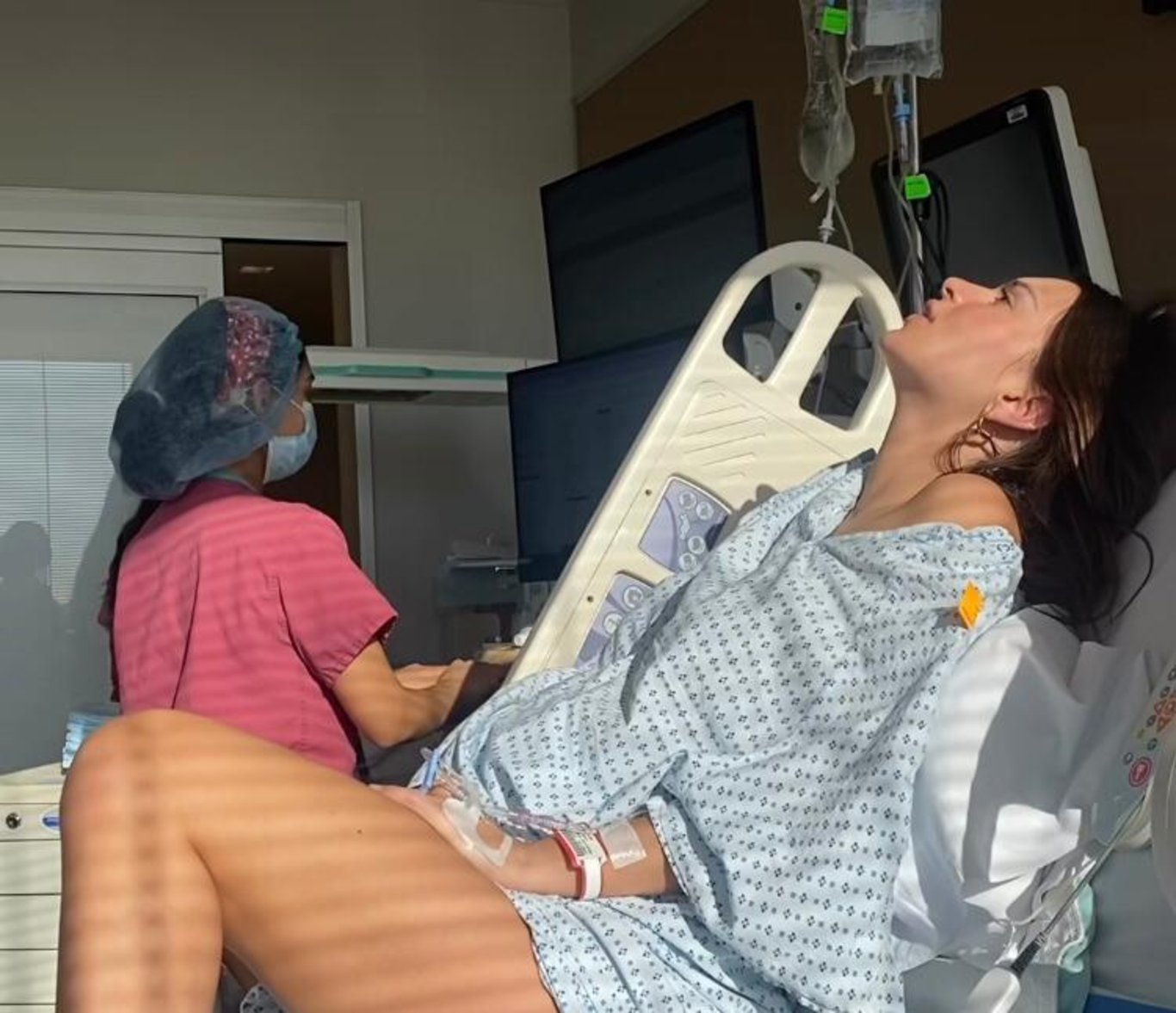 Emily Ratajkowski'den oğlu Sylvester Apollo Bear'a: Seni güvende tutmak için her şeyi yapacağım - Magazin haberleri