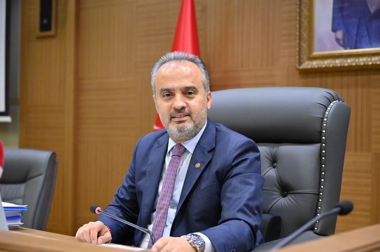 Alinur Aktaş- Bursa Büyükşehir Belediye Başkanı 