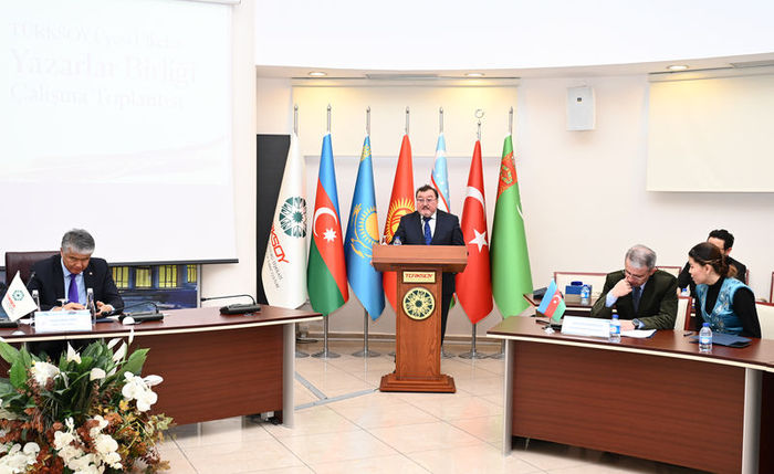 TÜRKSOY Yazarlar Birliği Genel Başkanı ve Kazakistan Yazarlar Birliği Başkanı Ulugbek Esdaulet