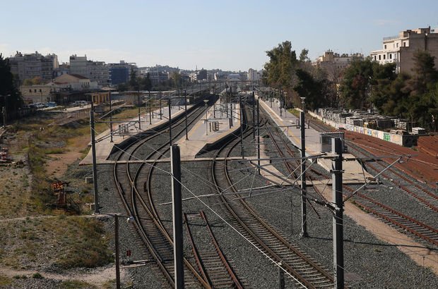 Ölümcül tren kazasının ardından Yunanistan'da grev!