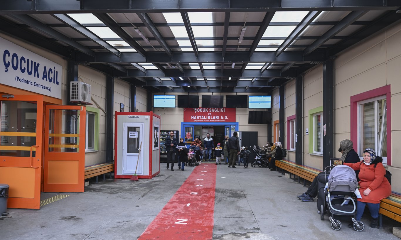 Cerrahpaşa Tp Fakültesi'nde ameliyatlar ile ilgili son dakika açıklaması