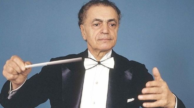 İzmir Devlet Senfoni Orkestrası'nın kurucusu ve ilk şefi Hikmet Şimşek