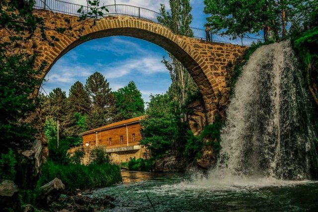 Clandıras Su Kemeri 