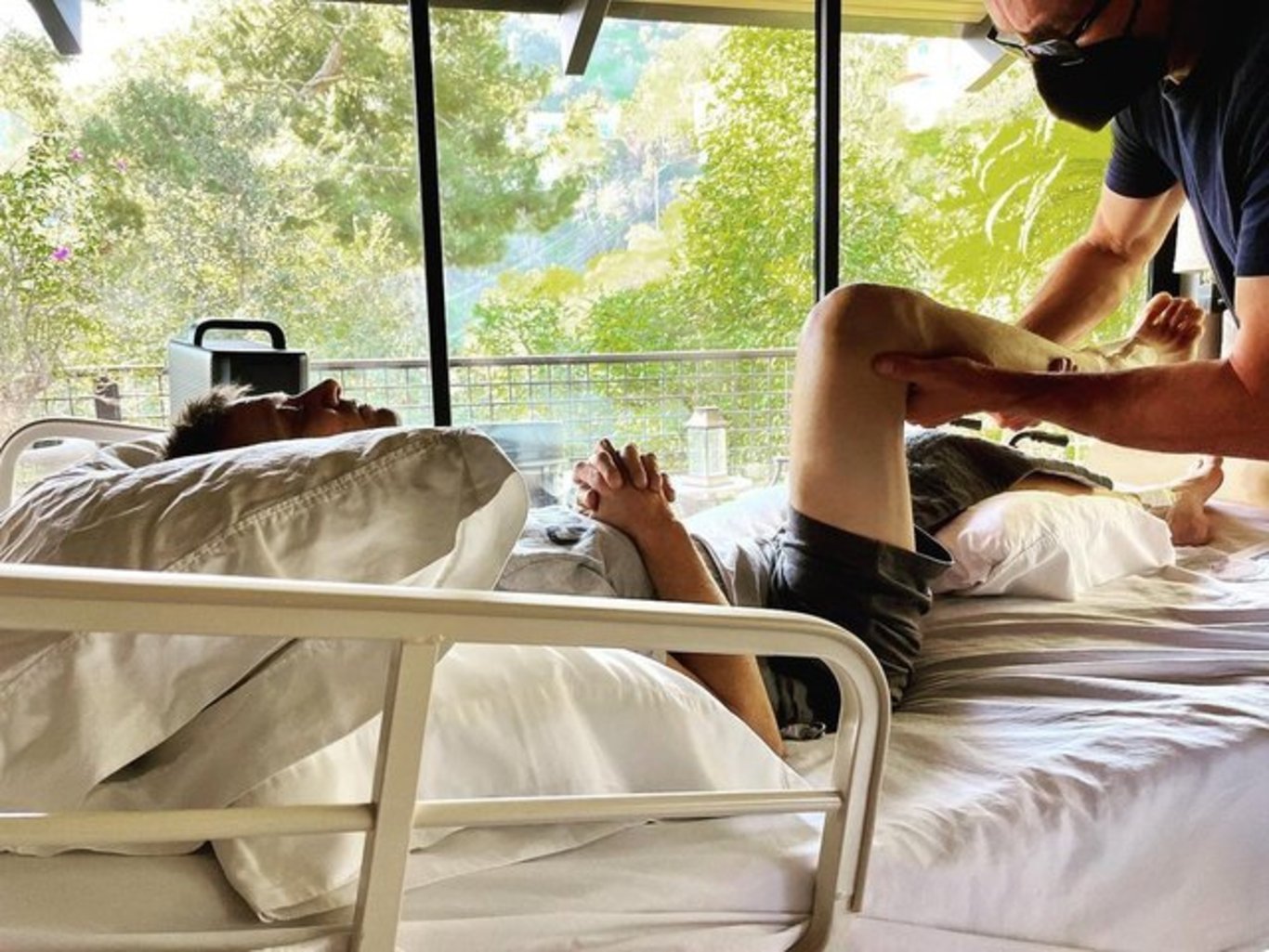 Jeremy Renner, yeğeninin yazdığı notu yayınladı - Magazin haberleri