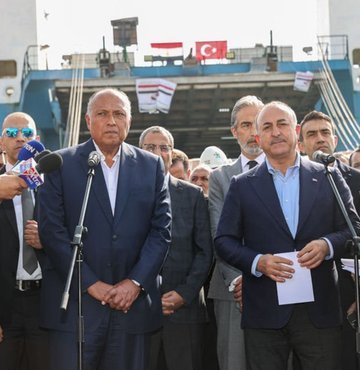 Dışişleri Bakanı Mevlüt Çavuşoğlu, 11 yılın ardından Mısır