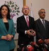 CHP Genel Başkanı ve Millet İttifakı Cumhurbaşkanı Adayı Kemal Kılıçdaroğlu ve beraberindeki heyet, HDP Eş Genel Başkanları Pervin Buldan ve Mithat Sancar’ı TBMM’deki makamında ziyaret ediyor